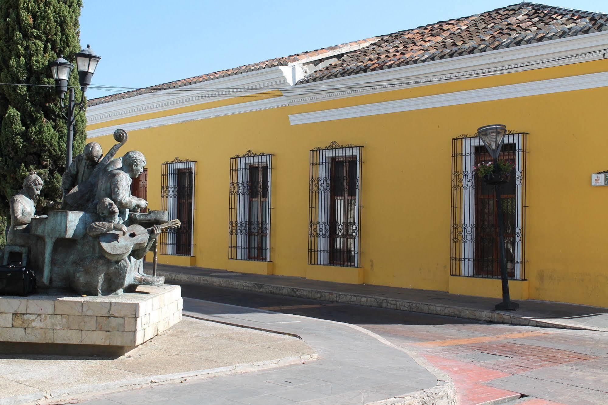 Отель La Casa Del Marques Комитан-де-Домингес Экстерьер фото